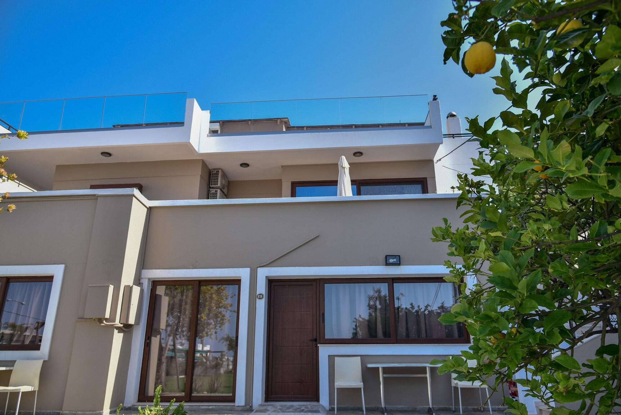Iraklis Apartments Stalida Esterno foto