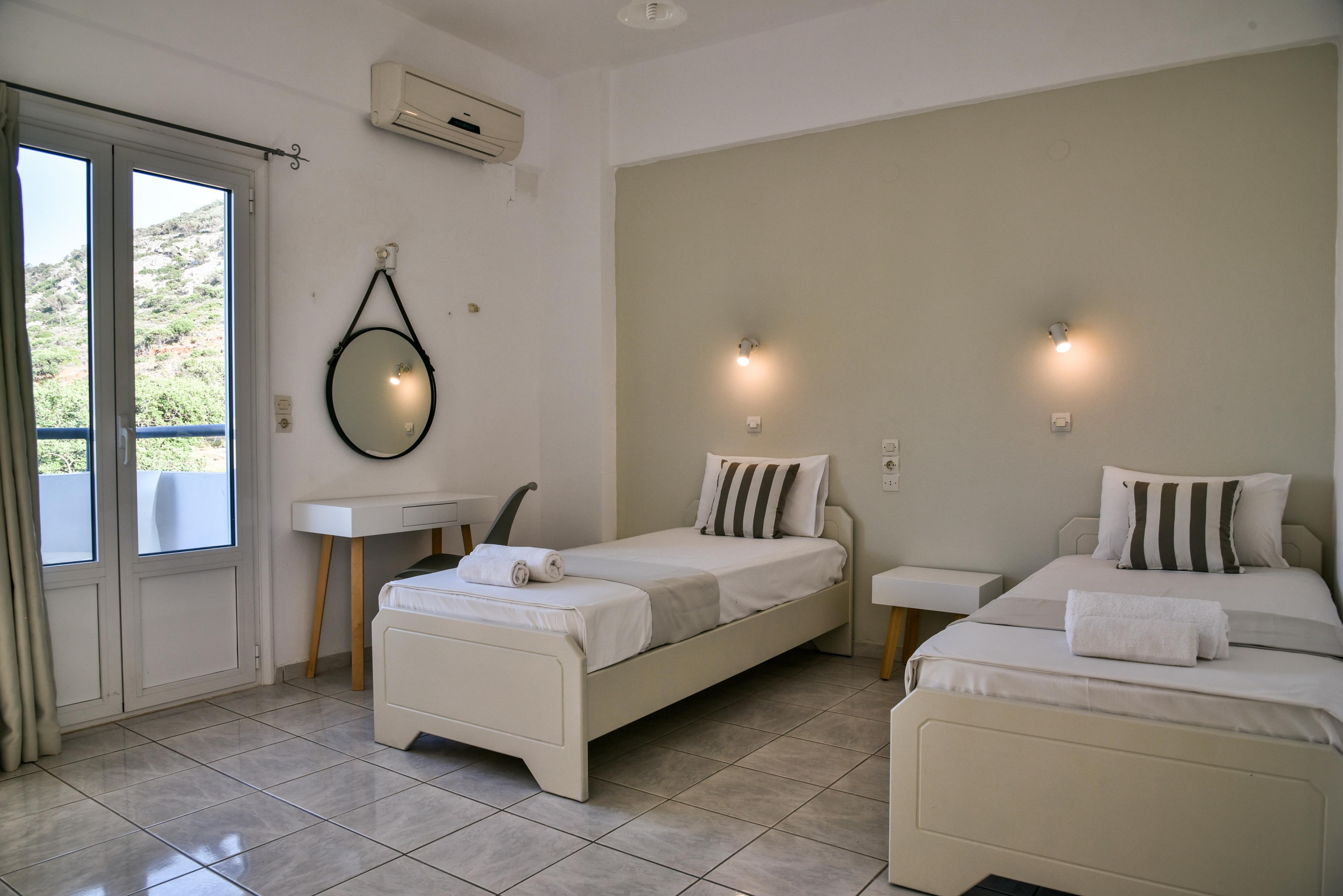 Iraklis Apartments Stalida Esterno foto