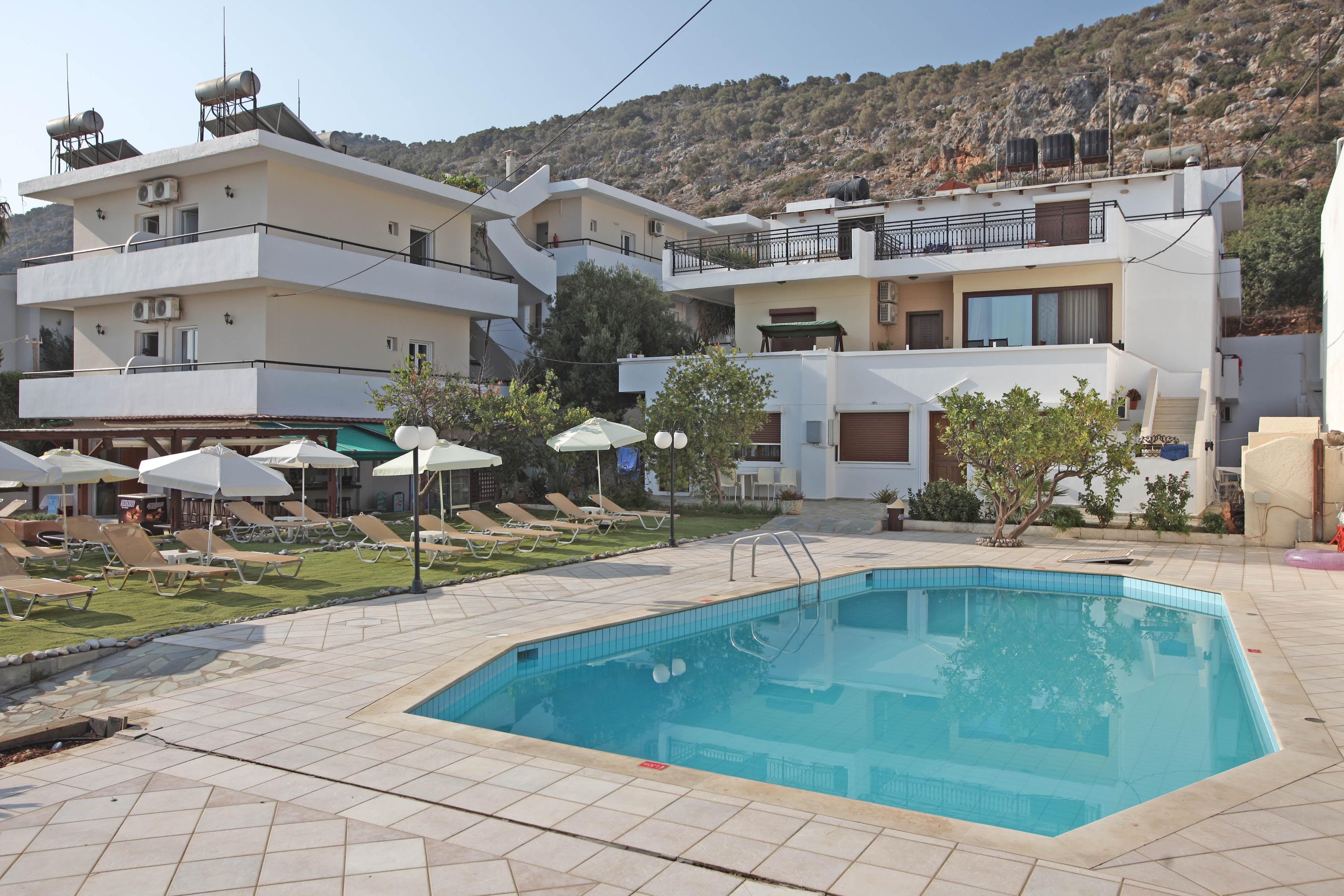Iraklis Apartments Stalida Esterno foto