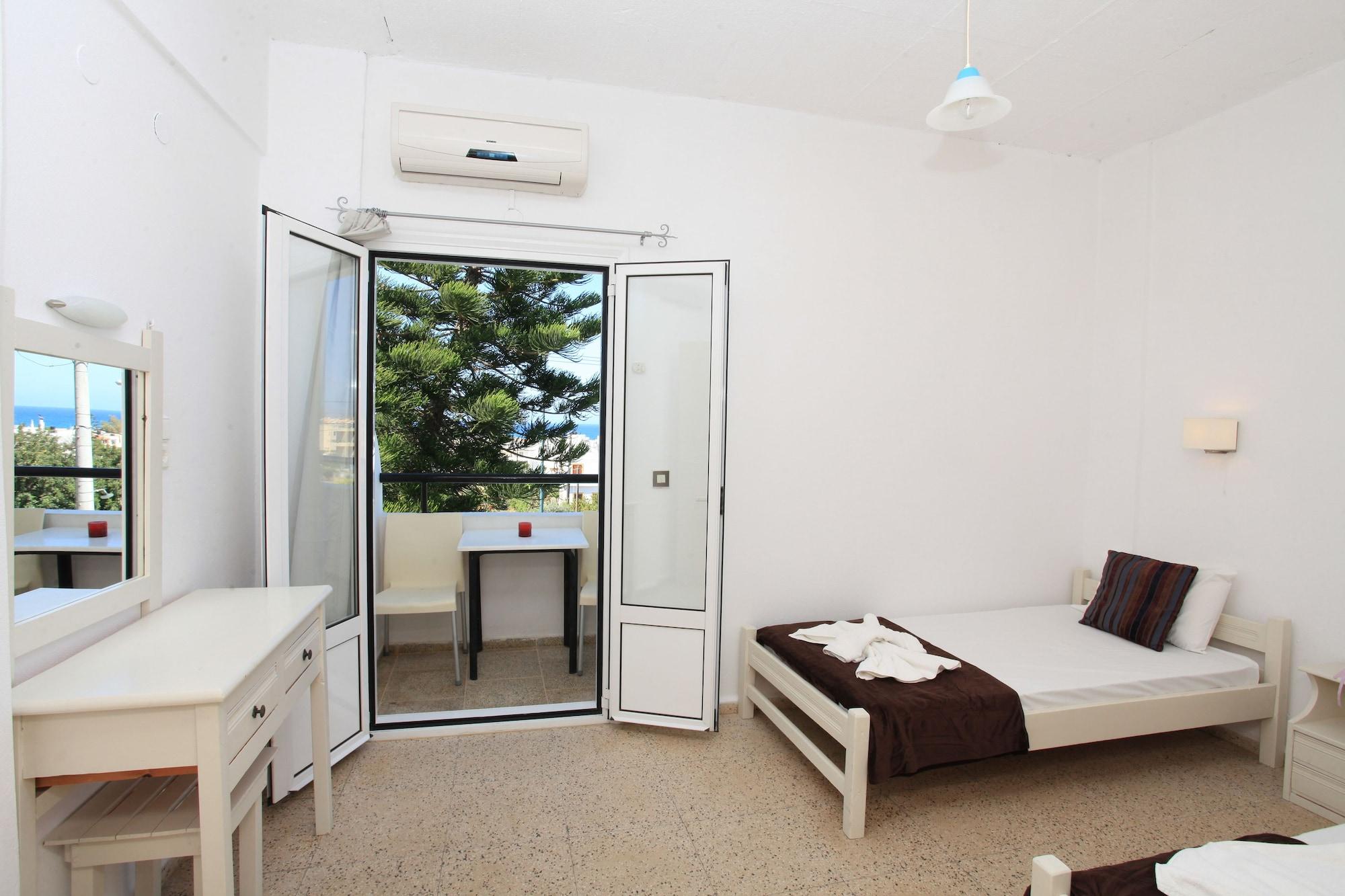 Iraklis Apartments Stalida Esterno foto